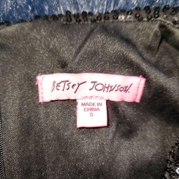 Betsey Johnson Dress. Fringe crystal "sleeves" with black crystals. Size small - Picture 8 of 9